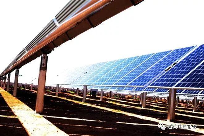 越南广义省首家太阳能发电厂竣工投运